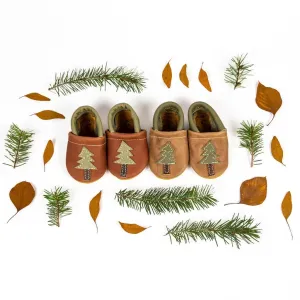 Cedar & Wood Pine Fir Trees Leather Moccasins