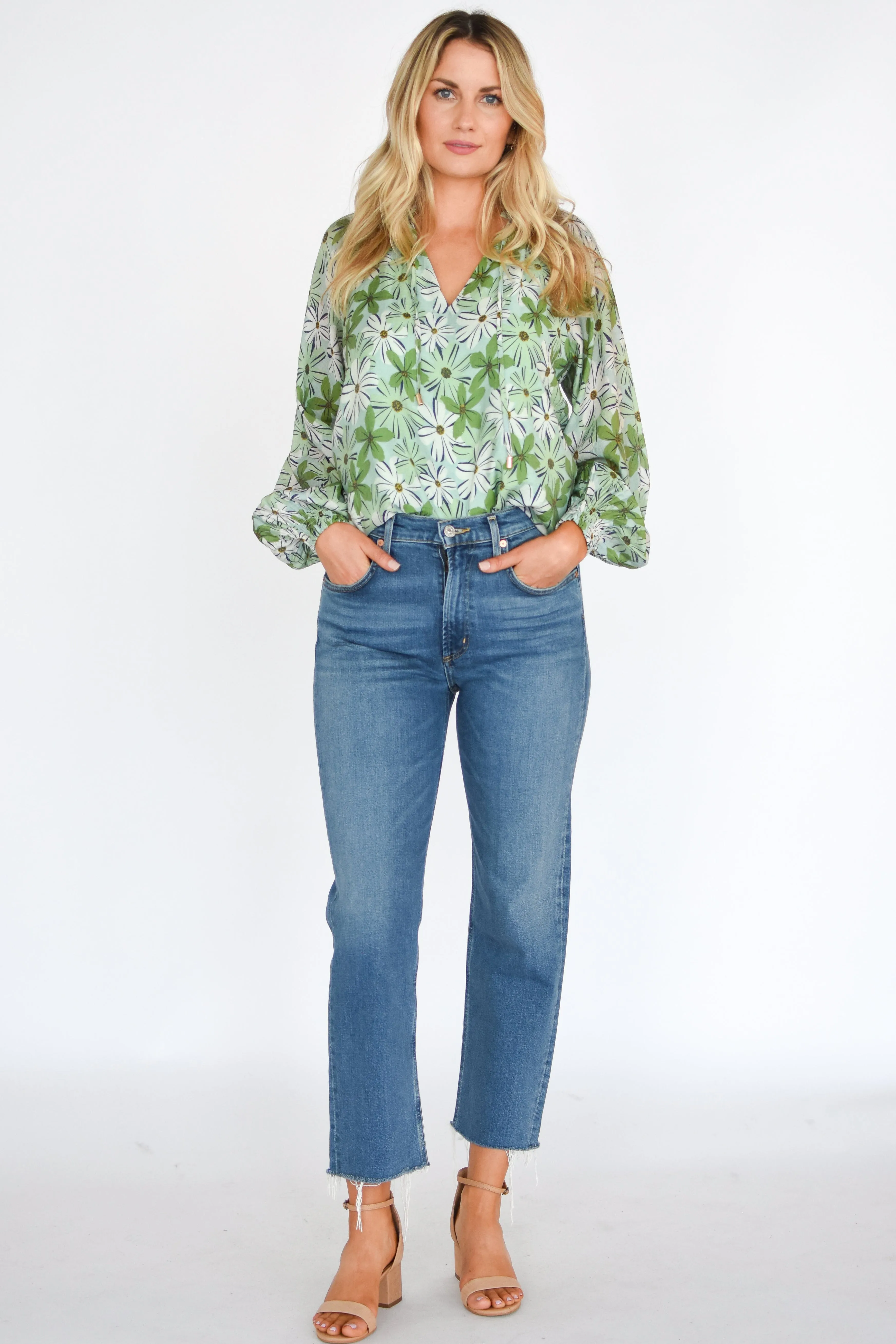 Daphne Cropped Straight Jeans