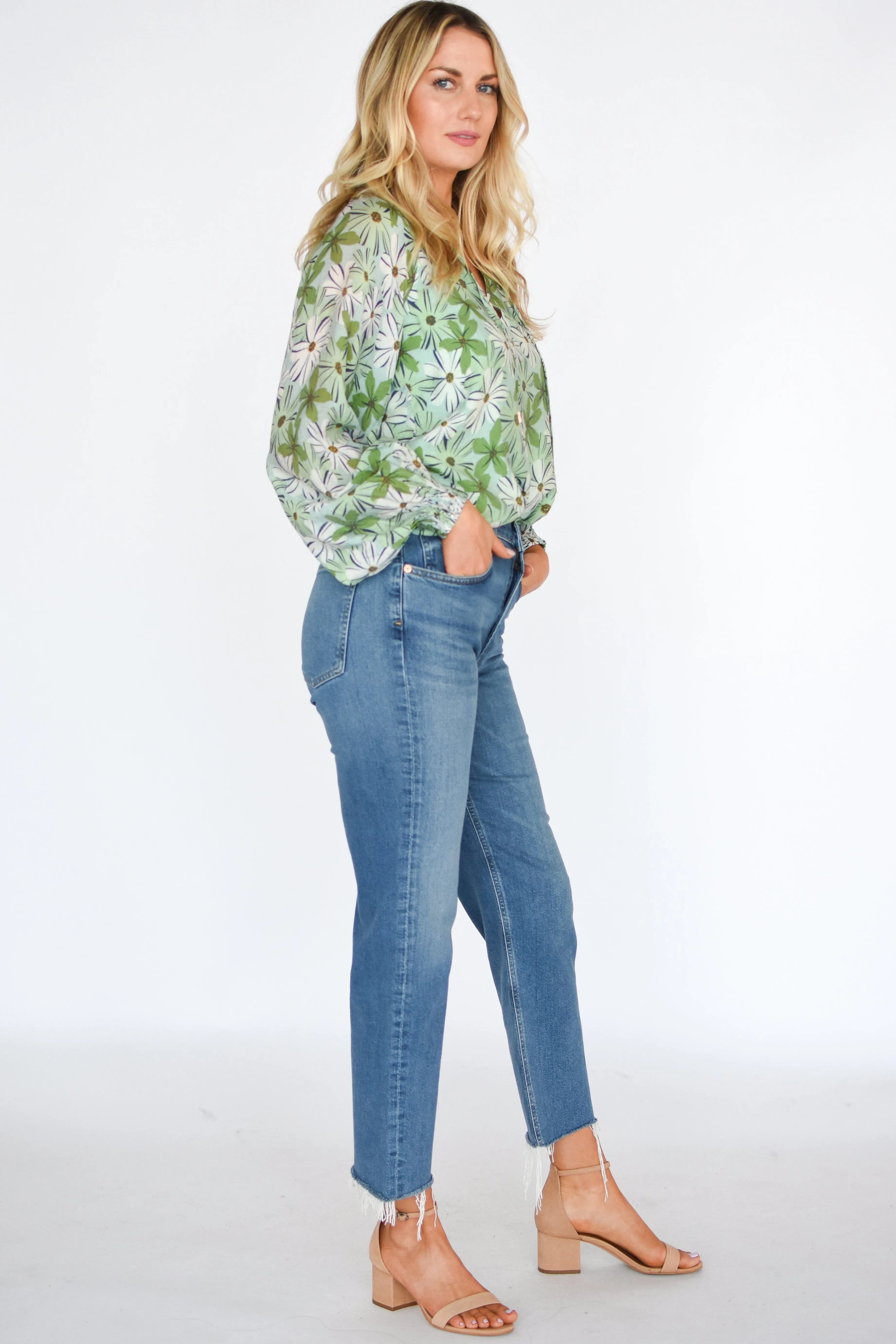 Daphne Cropped Straight Jeans