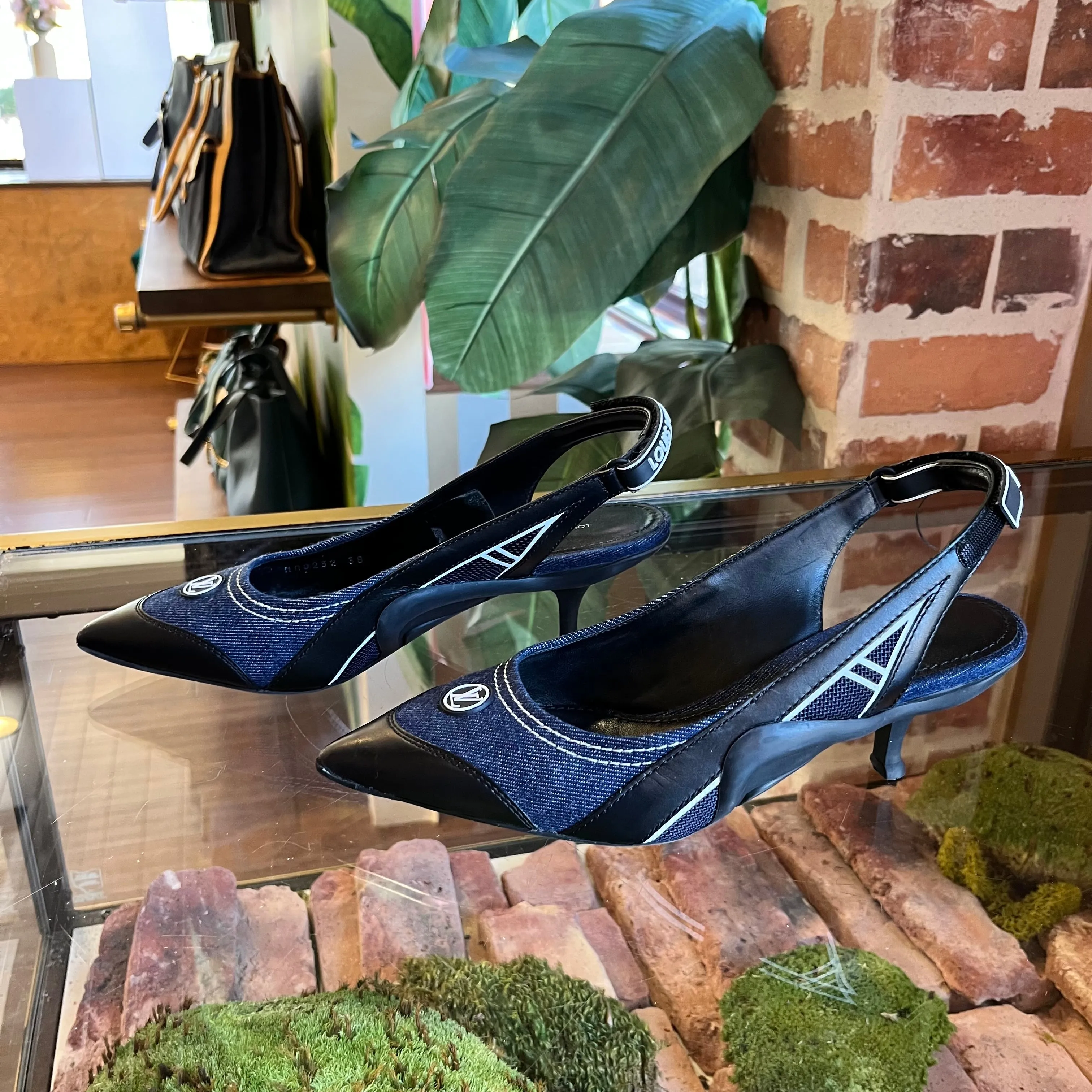 LOUIS VUITTON Archlight Denim Slingback Pump