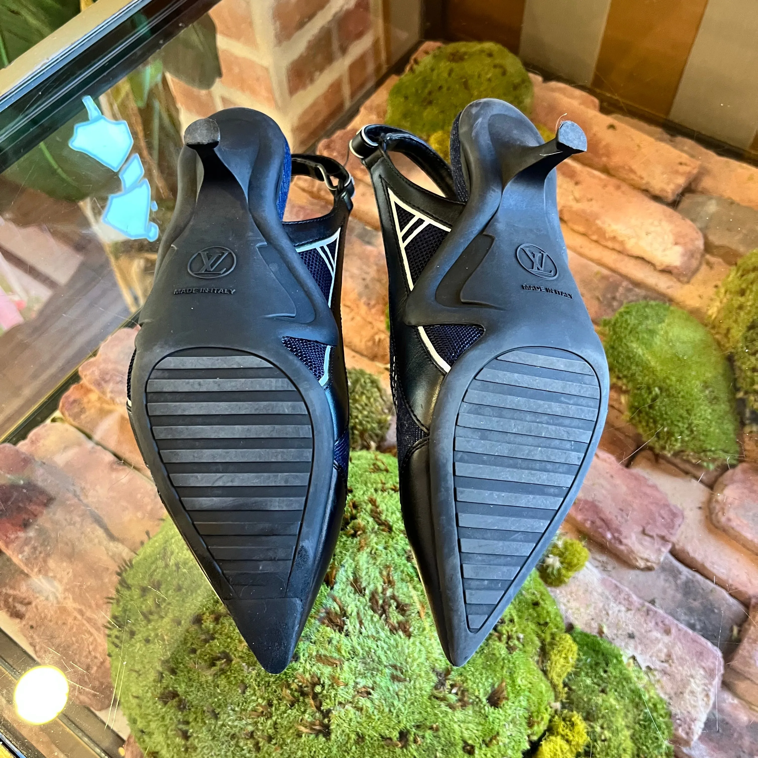 LOUIS VUITTON Archlight Denim Slingback Pump