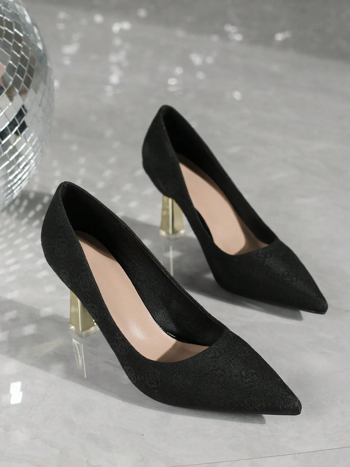 Point Toe Pyramid Heeled Court Pumps