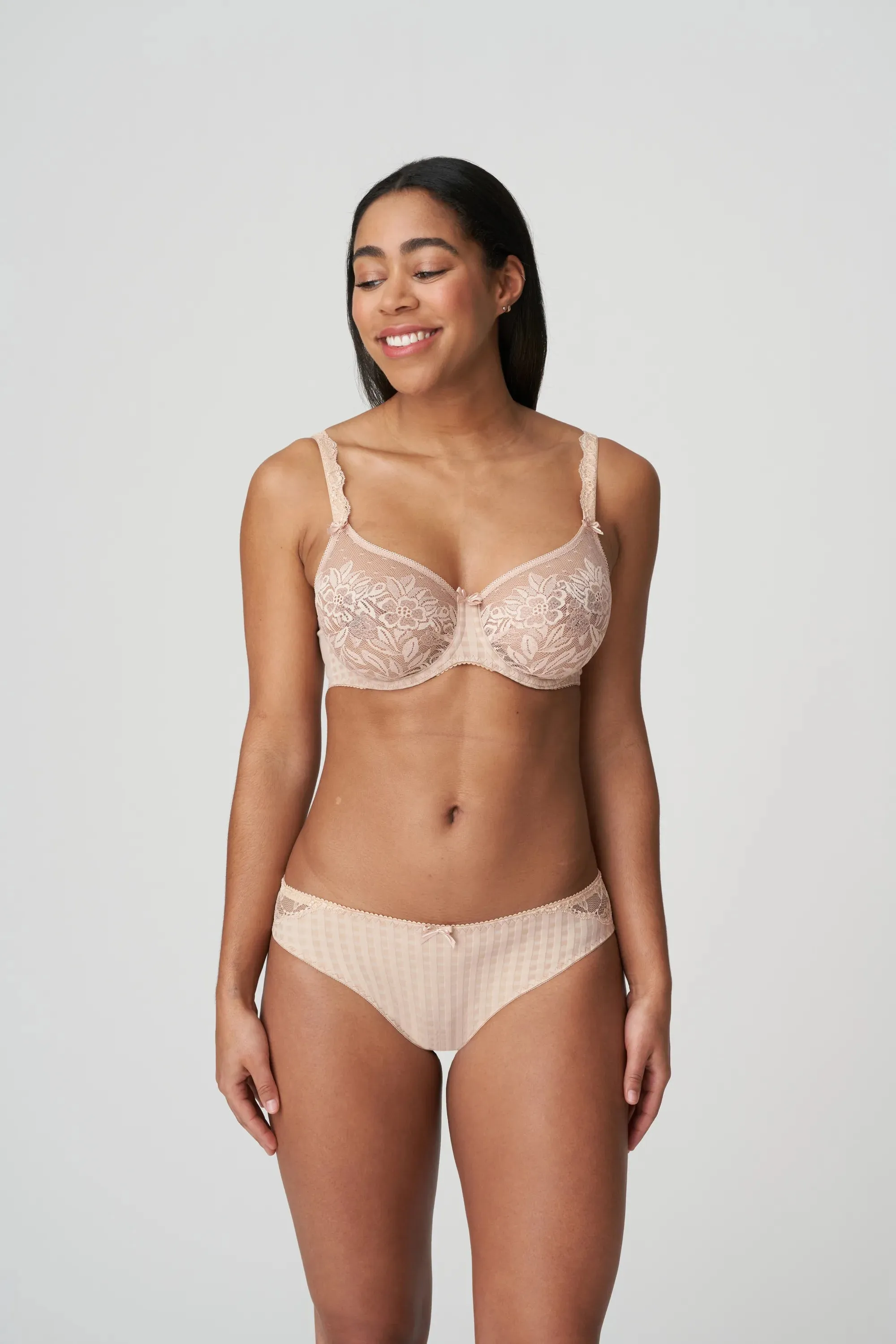 Prima Donna Madison/Divine Lace Seamless Underwire Bra (Black, Nude, and Patine)