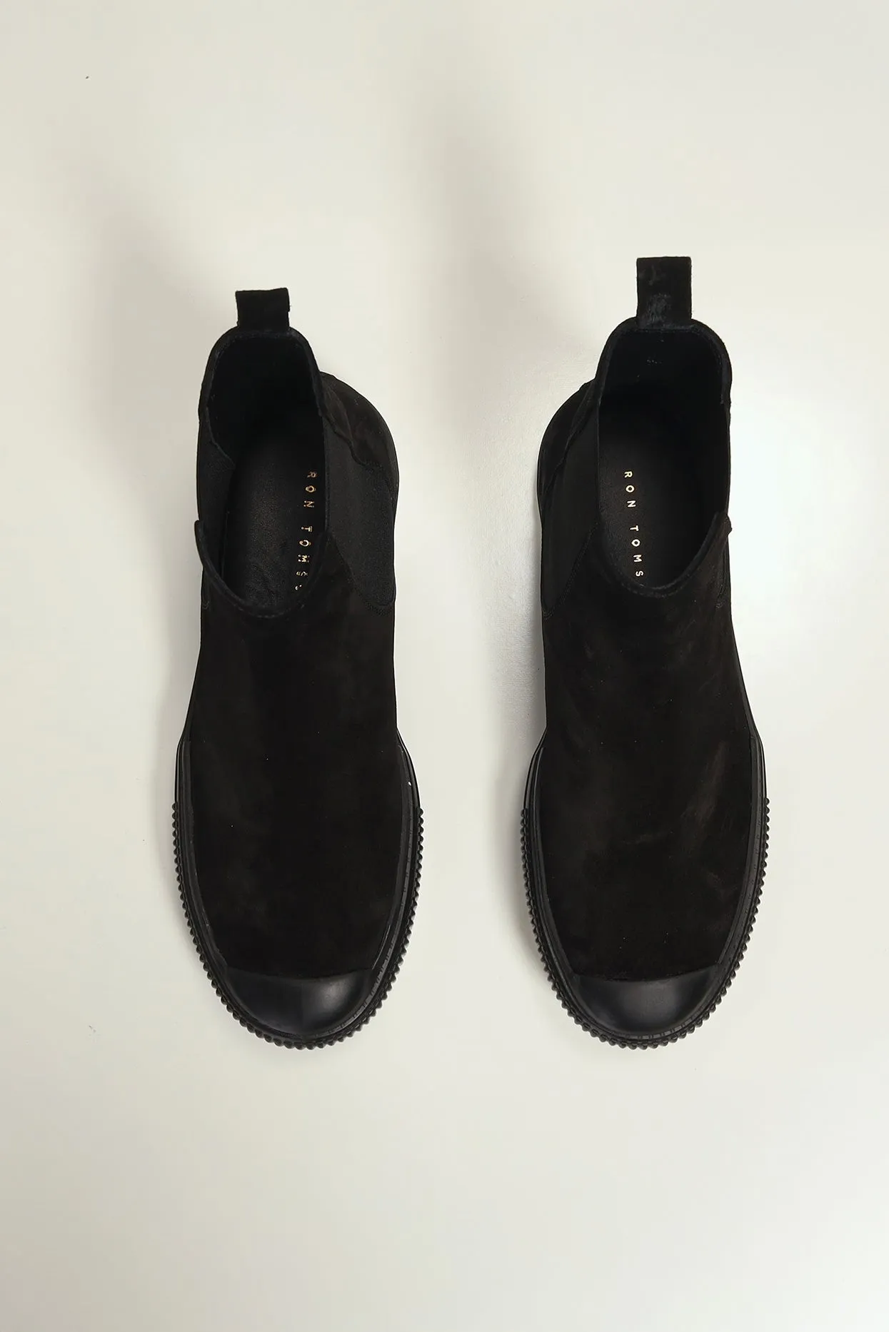 THE KING - Suede Leather and Rubber Sole Chelsea Boots - Black Black